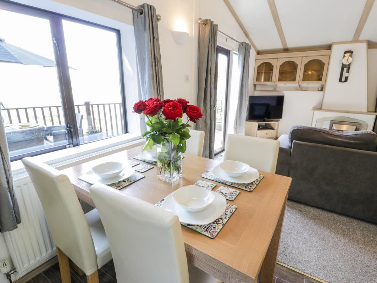 Springtime Lodge Llanddulas Екстер'єр фото